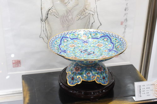 北京工美集團(tuán)工藝品廠席聞大師歷年獲獎作品巡展首展在京舉行